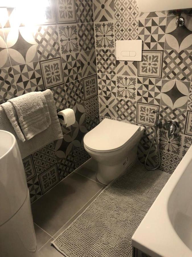Il Rifugio Di Margo Apartment Bari Bagian luar foto