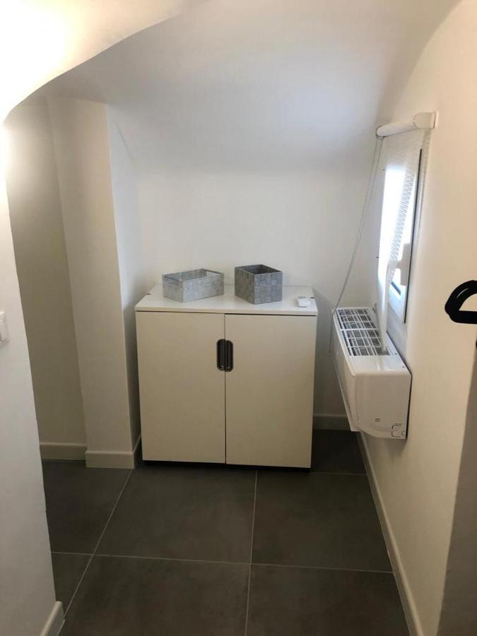 Il Rifugio Di Margo Apartment Bari Bagian luar foto
