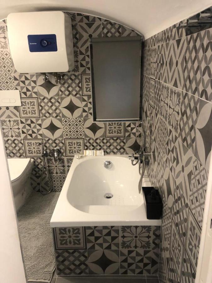 Il Rifugio Di Margo Apartment Bari Bagian luar foto